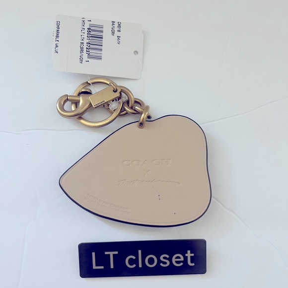 Last one! New Coach X Tom Wesselmann Lips Keychain Bag Charm - Picture 5 of 5